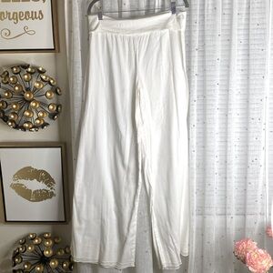 White cotton wide legged pants